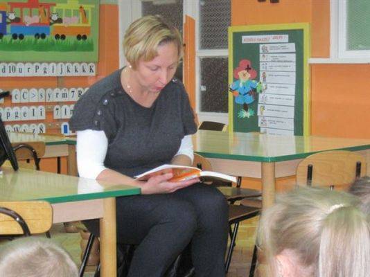 Grafika #19: 27.10.2011 - Rodzice "Starszaków" czytają bajki