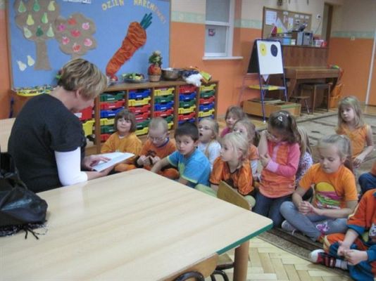 Grafika #20: 27.10.2011 - Rodzice "Starszaków" czytają bajki
