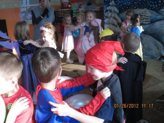 Grafika #5: 26.01.2012 - Zabawa karnawałowa - Bal Księżniczki i Rycerza c.d.