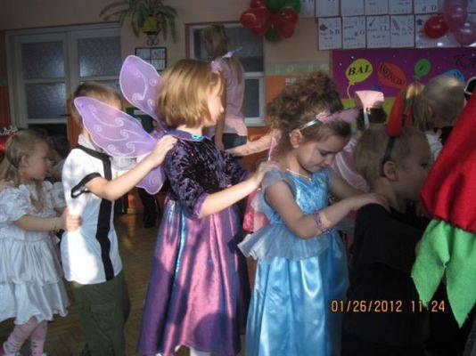Grafika #15: 26.01.2012 - Zabawa karnawałowa - Bal Księżniczki i Rycerza c.d.