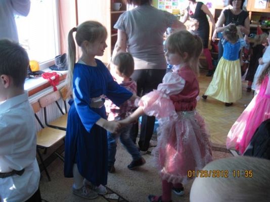 Grafika #32: 26.01.2012 - Zabawa karnawałowa - Bal Księżniczki i Rycerza c.d.