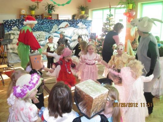 Grafika #33: 26.01.2012 - Zabawa karnawałowa - Bal Księżniczki i Rycerza c.d.