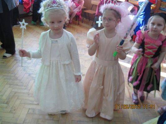 Grafika #35: 26.01.2012 - Zabawa karnawałowa - Bal Księżniczki i Rycerza c.d.