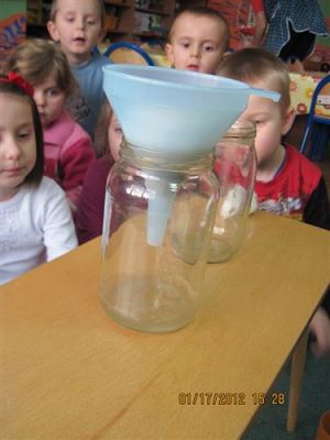 Grafika #6: 17.01.2012 - Eksperyment - Sprawdzamy czy śnieg jest czysty