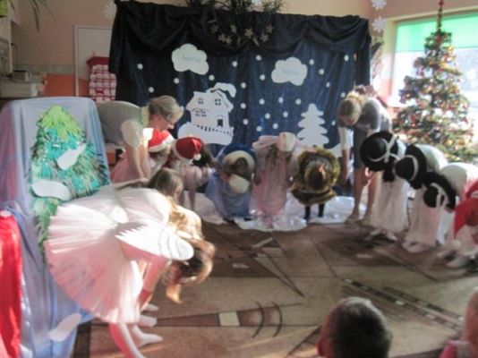 Grafika #12: 21.12.2011 - Odwiedziny przedszkolaków z Łeby