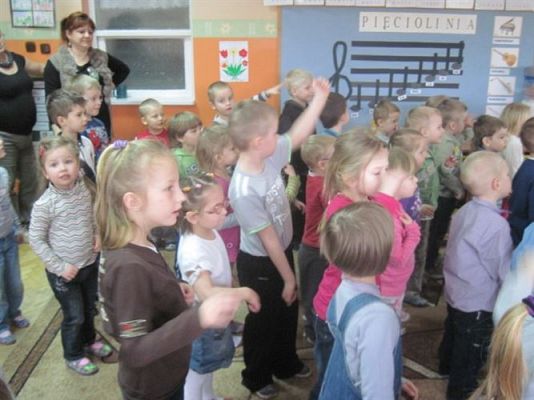 Grafika #7: 15.03.2012 - Audycja muzyczna &quot;Murzynek Bambo w Afryce mieszka - z piosenką dookoła świata&quot;