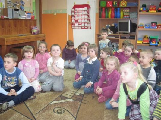 Grafika #5: 14.03.2012 - Lekcja muzyki z P. Natalią