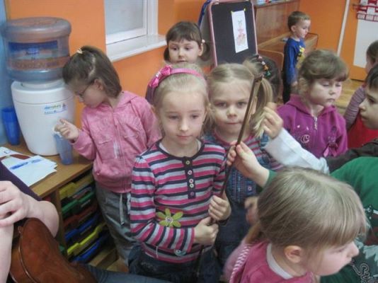 Grafika #10: 14.03.2012 - Lekcja muzyki z P. Natalią