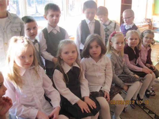 Grafika #10: 08.03.2012 - Dzień Kobiet