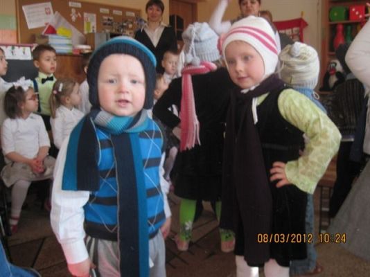 Grafika #16: 08.03.2012 - Dzień Kobiet