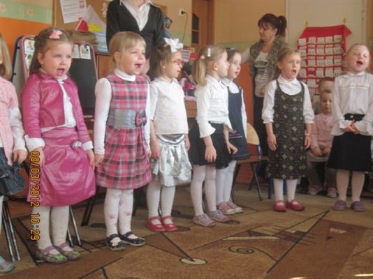 Grafika #19: 08.03.2012 - Dzień Kobiet