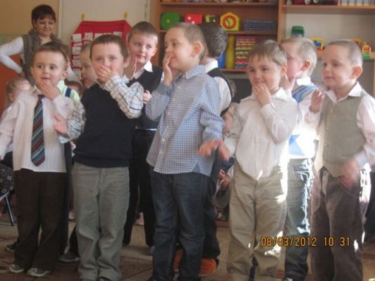 Grafika #24: 08.03.2012 - Dzień Kobiet