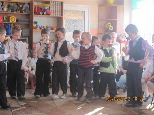 Grafika #29: 08.03.2012 - Dzień Kobiet