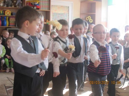 Grafika #30: 08.03.2012 - Dzień Kobiet