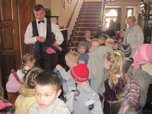 Grafika #2: 17.02.2012 - Lekcja savoir vivre w restauracji w Poraju