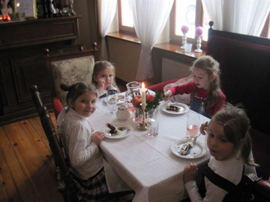 Grafika #70: 17.02.2012 - Lekcja savoir vivre w restauracji w Poraju