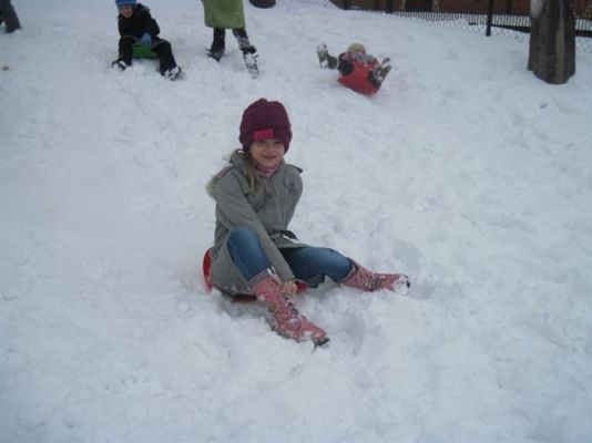 Grafika #7: 15.02.2012 - Zimowe zabawy na śniegu