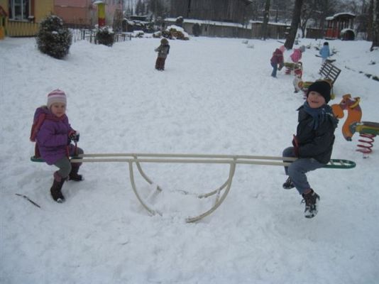 Grafika #11: 15.02.2012 - Zimowe zabawy na śniegu