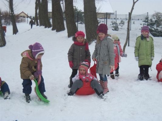 Grafika #12: 15.02.2012 - Zimowe zabawy na śniegu