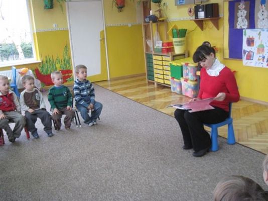 Grafika #4: 19.06.2012 - Rodzice czytają bajki