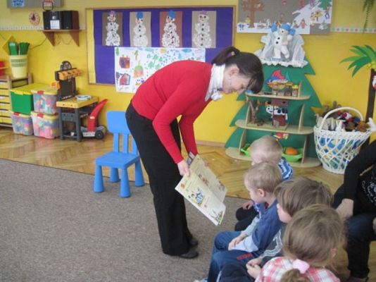 Grafika #7: 19.06.2012 - Rodzice czytają bajki