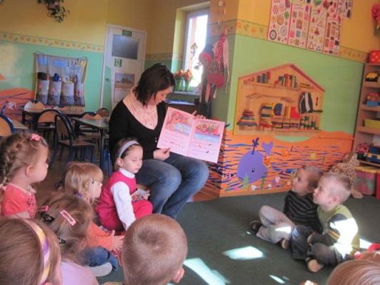 Grafika #13: 19.06.2012 - Rodzice czytają bajki