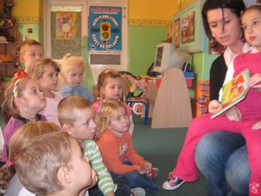 Grafika #17: 19.06.2012 - Rodzice czytają bajki