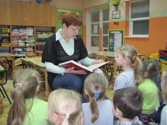 Grafika #22: 19.06.2012 - Rodzice czytają bajki