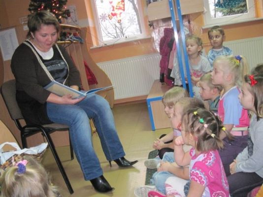 Grafika #34: 19.06.2012 - Rodzice czytają bajki