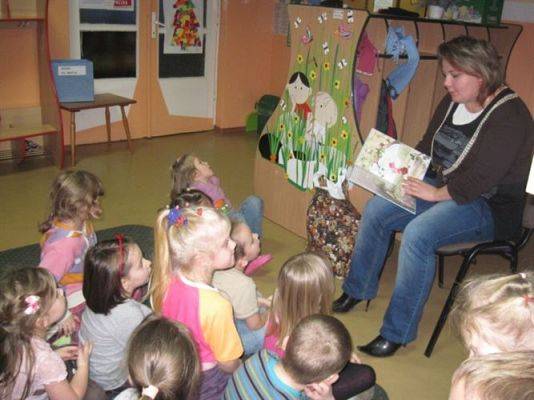 Grafika #35: 19.06.2012 - Rodzice czytają bajki