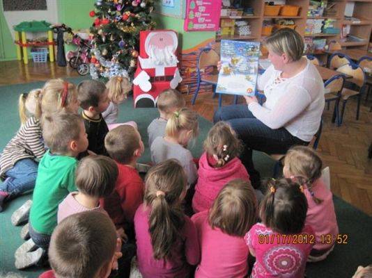 Grafika #38: 19.06.2012 - Rodzice czytają bajki