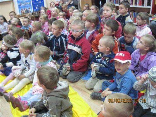 Grafika #2: 05.06.2012 - Wyjście do Biblioteki Gminnej w Wicku