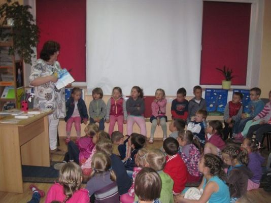 Grafika #7: 06.06.2013 - Spotkanie z autorką bajek Katarzyną Zychla