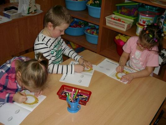 Grafika #4: Zajęcia w ramach projektu "Akademia Małego Anglisty"