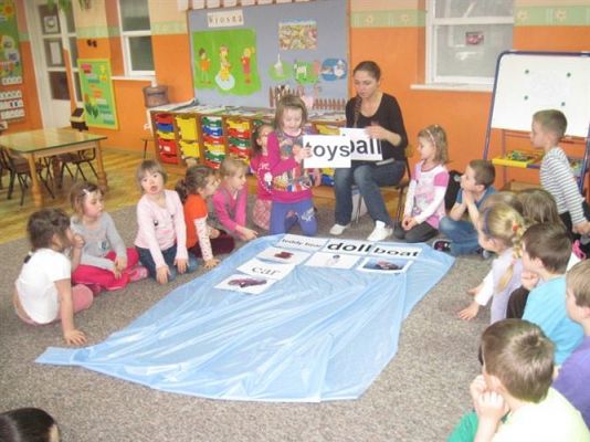 Grafika #11: Zajęcia w ramach projektu "Akademia Małego Anglisty"