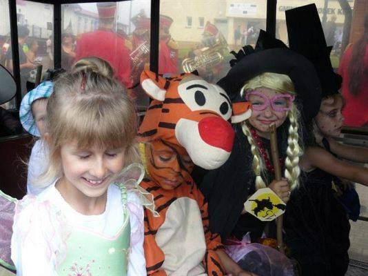 Grafika #5: 04.08.2012 - Dni Gminy Wicko - Parada Czarownic