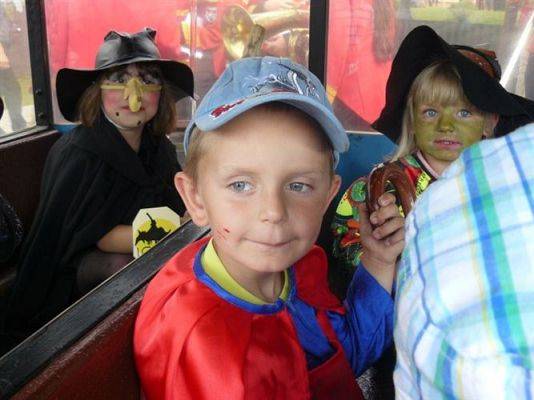 Grafika #7: 04.08.2012 - Dni Gminy Wicko - Parada Czarownic