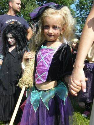 Grafika #75: 04.08.2012 - Dni Gminy Wicko - Parada Czarownic