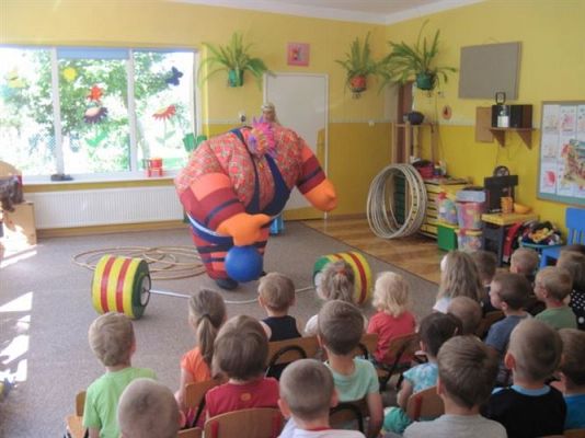 Grafika #11: 25.07.2012 - Wakacyjny pokaz artystów cyrkowych