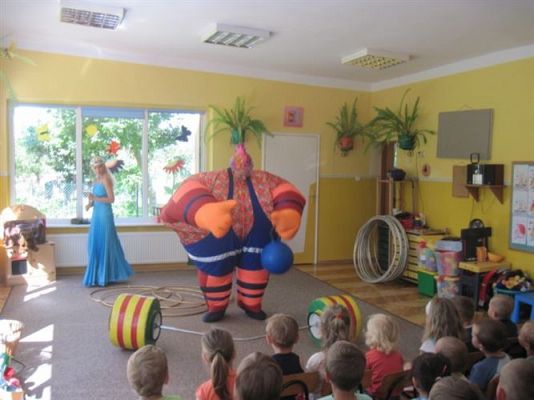 Grafika #12: 25.07.2012 - Wakacyjny pokaz artystów cyrkowych