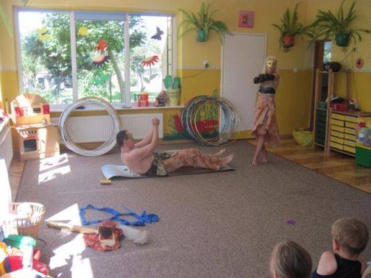 Grafika #56: 25.07.2012 - Wakacyjny pokaz artystów cyrkowych