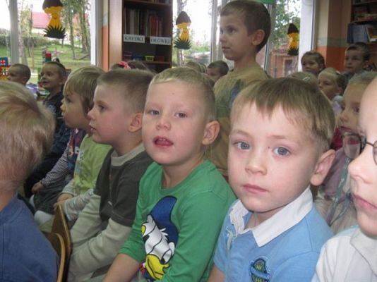 Grafika #8: 09.10.2012 - Przedstawienie teatralne pt. "Niedźwiedź strażnik lasu"