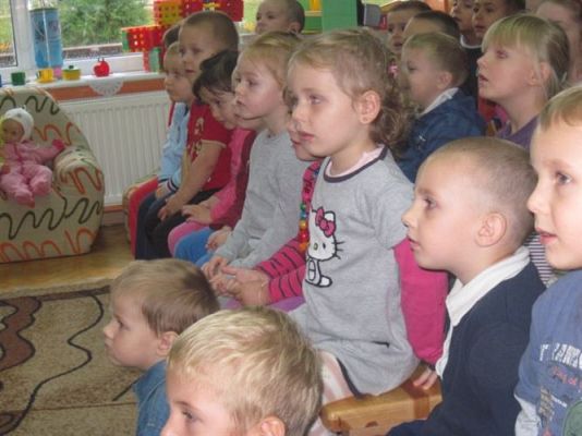 Grafika #10: 09.10.2012 - Przedstawienie teatralne pt. "Niedźwiedź strażnik lasu"