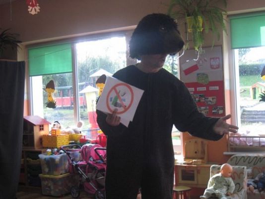 Grafika #17: 09.10.2012 - Przedstawienie teatralne pt. "Niedźwiedź strażnik lasu"