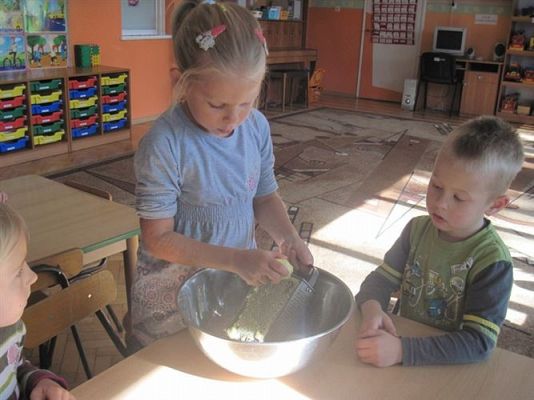 Grafika #0: 20.09.2012 - Pieczemy placki ziemniaczane