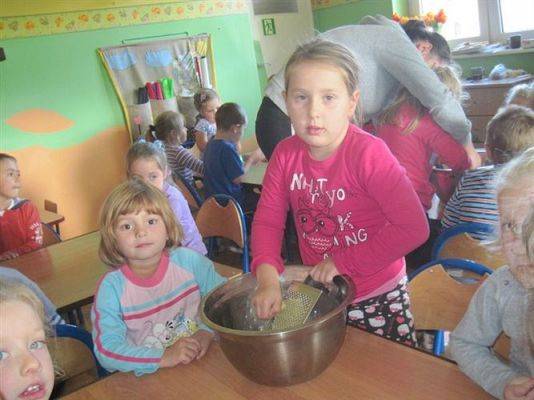 Grafika #2: 20.09.2012 - Pieczemy placki ziemniaczane