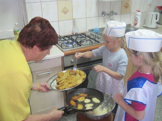 Grafika #11: 20.09.2012 - Pieczemy placki ziemniaczane