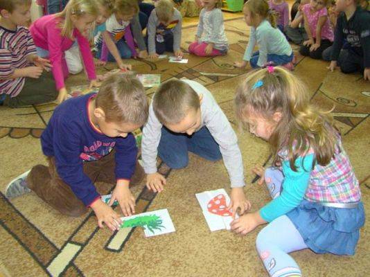 Grafika #19: 21.11.2012 - Międzygrupowy konkurs "Jesienny kącik przyrody"