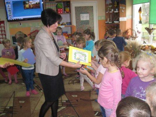 Grafika #38: 21.11.2012 - Międzygrupowy konkurs "Jesienny kącik przyrody"