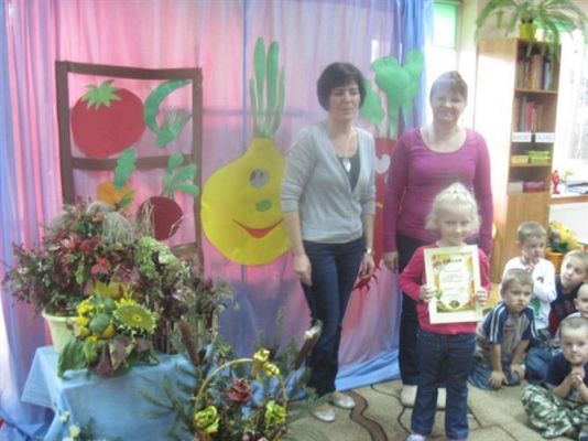 Grafika #8: 22.10.2012 - Roztrzygnięcie konkursu rodzinnego "Jesienna ikebana"